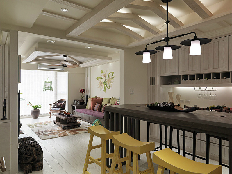 С���͸����װ����ƣ�