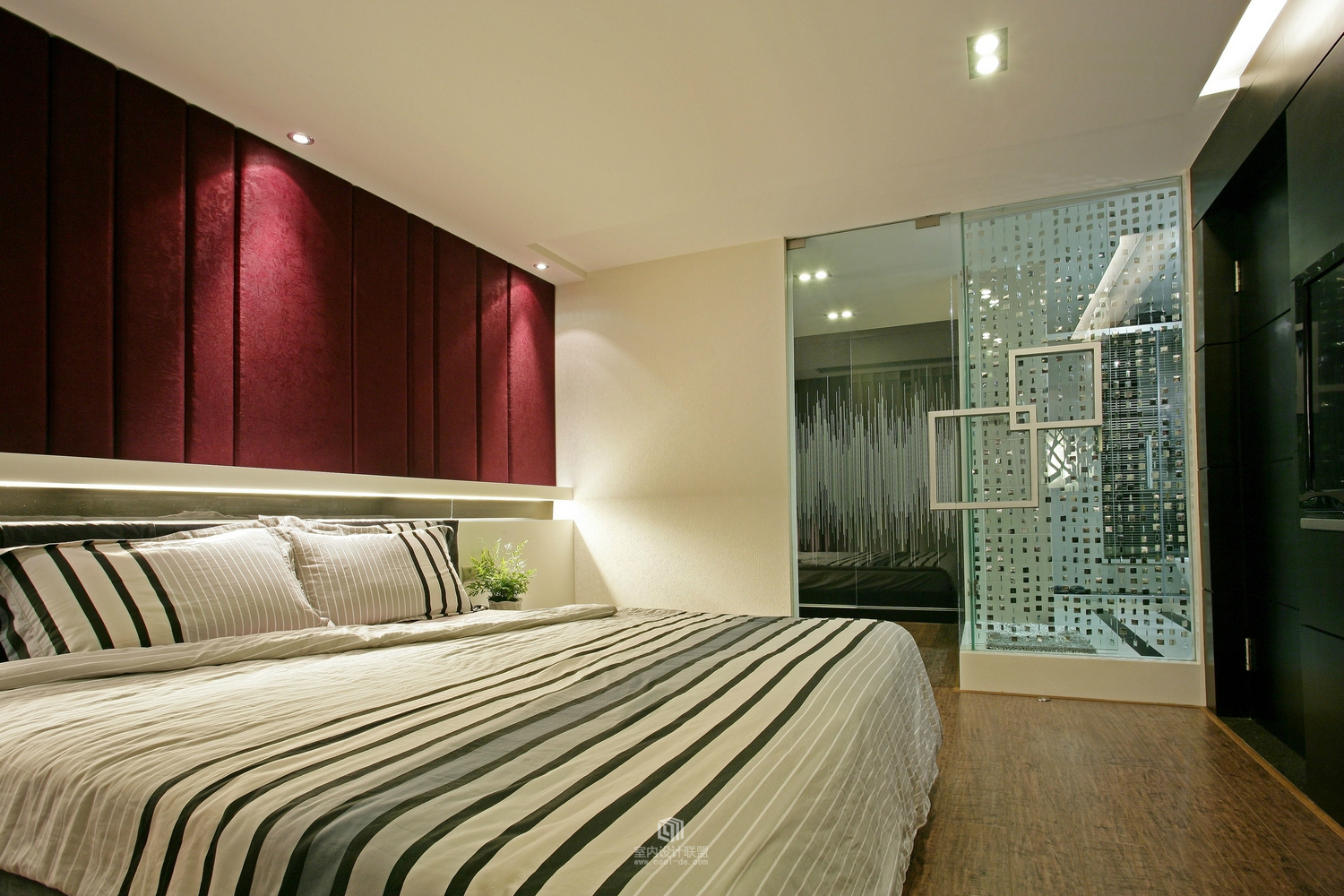 �ִ��Ҿ�װ�޷������