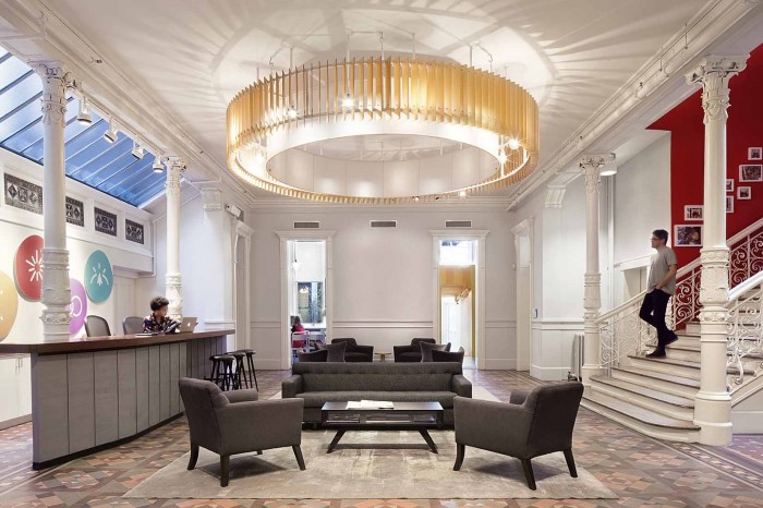 �Ƶ�ʽ�칫��װ�޷������